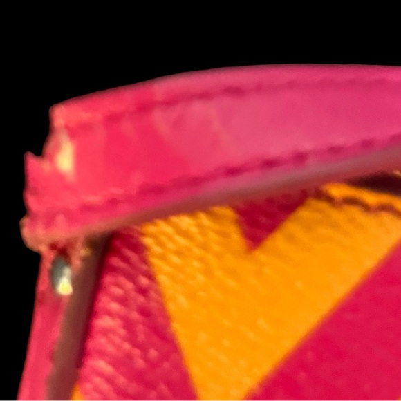 Vera Bradley handbag with strap - Picture 7 of 8